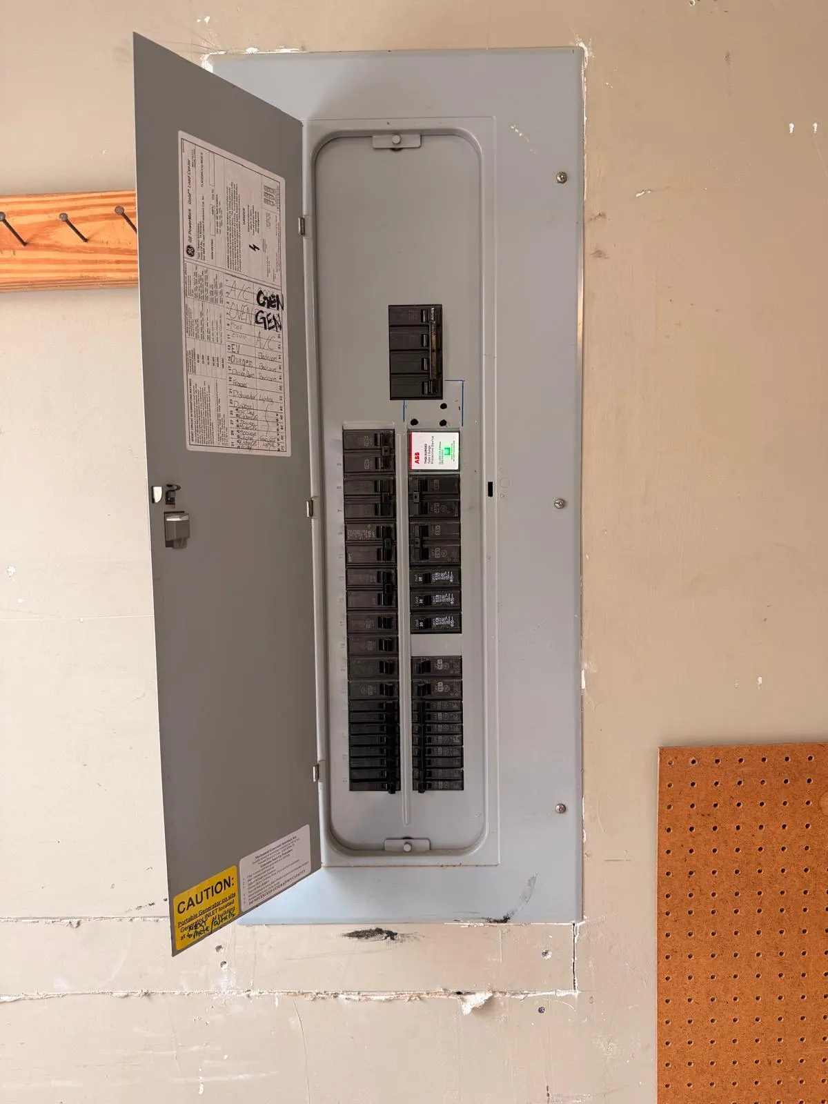 Residential load center with cleanly labeled generator circuits